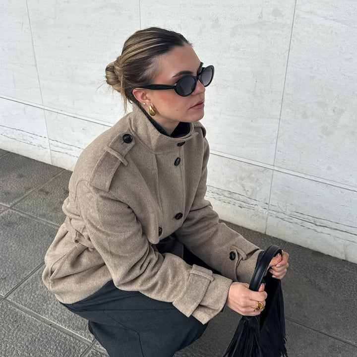 Women's short trench coat with belt and stand-up collar Amarae