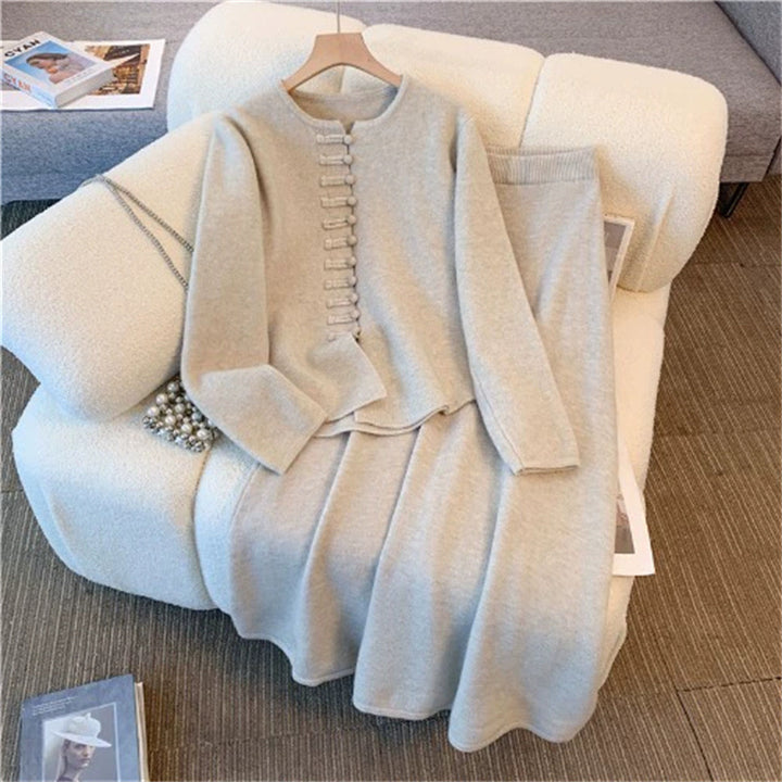 Ensemble en tricot pour femmes avec détails de boutons décoratifs et coupe élégante Chic & Stil