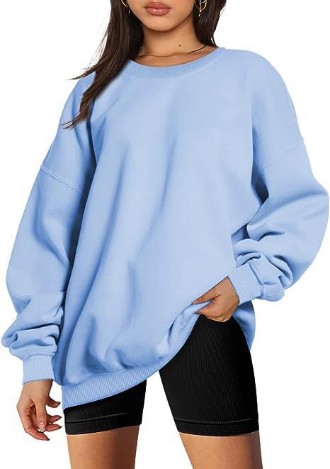 Oversized women's sweatshirt with simple sleeves Chic and Style