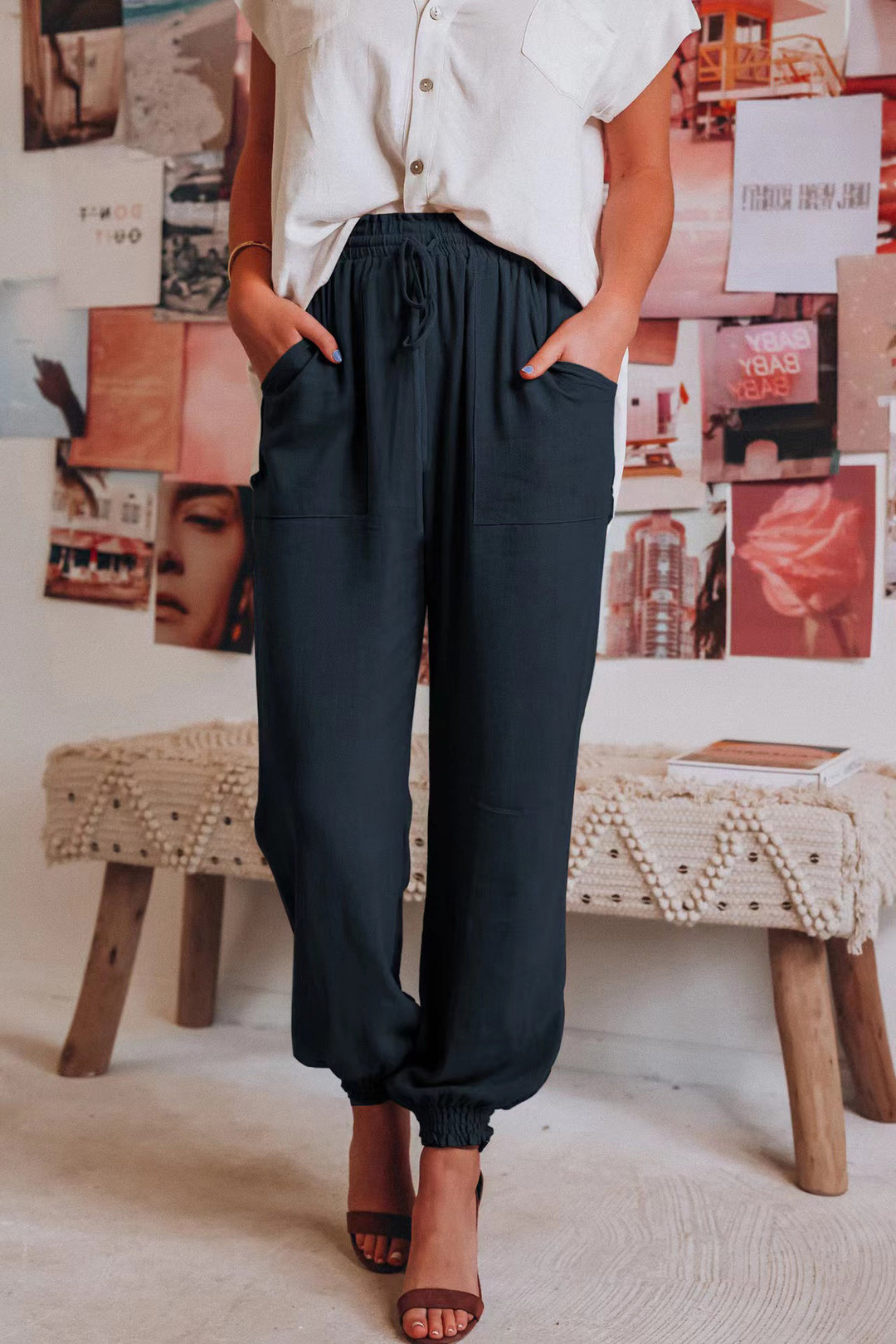 Ladies Light, elastic Jogging Pants with practical pockets Lune London