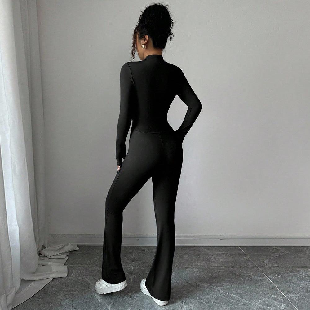 Veste de sport pour femmes avec fermeture éclair et jambes évasées Chic & Stil