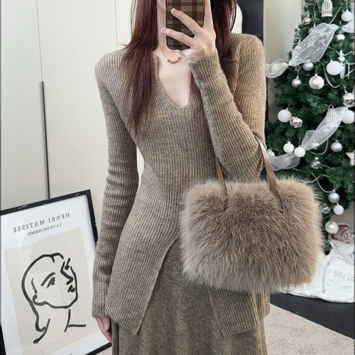 Pull côtelé pour femmes avec décolleté en V profond et coupe décontractée Chic & Stil