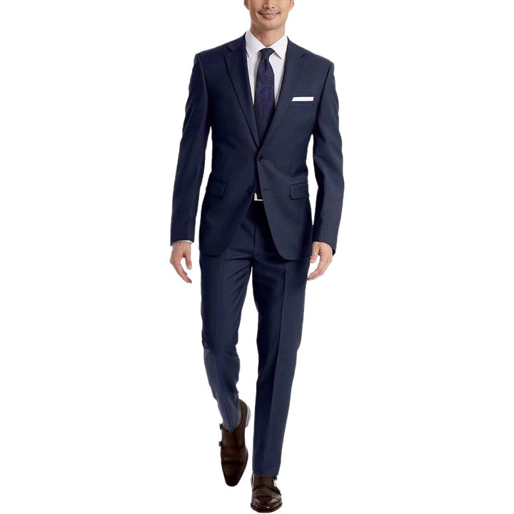 elegant suits for men made of three pieces with fine material and a modern fit Lune London