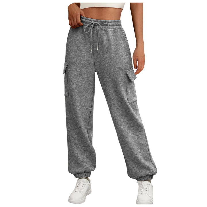 Chic and stylish high cargo sweatpants for women