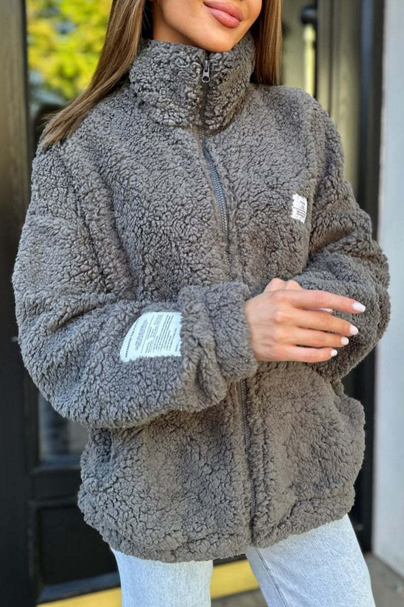 Comfortable fleece jacket for ladies with practical pockets and high collar Lune London