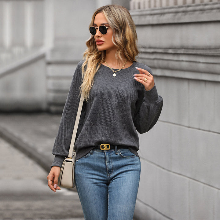 Casual knitted pullover for women with textured pattern Lune London