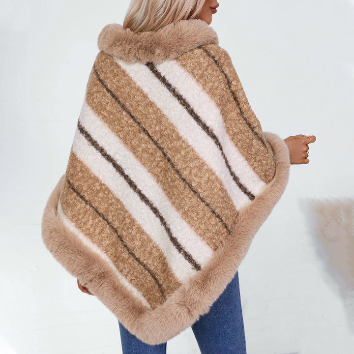 Ladies elegant poncho with luxurious fur trim Lune London