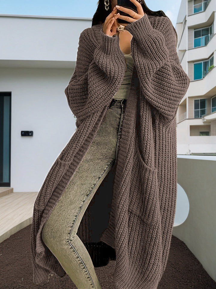 Long cardigan for women with a relaxed fit and large pockets Lune London