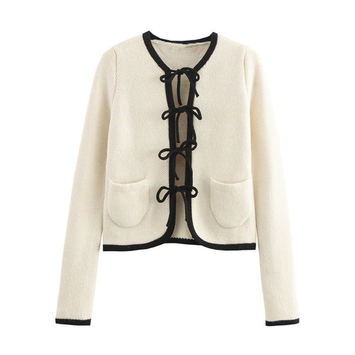 Ladies Elegant cardigan with refined knots and chic pockets Style and Chic