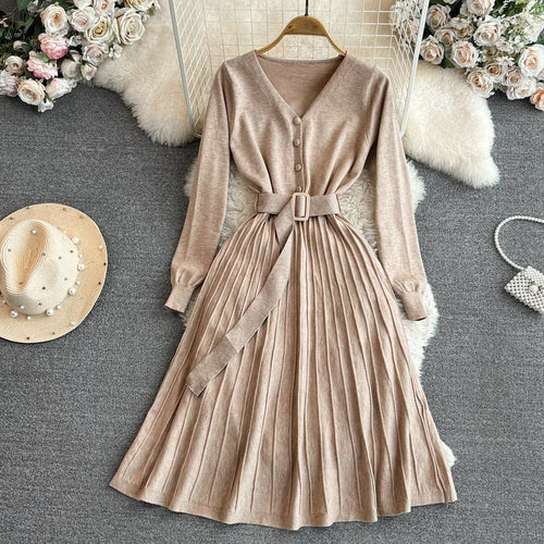 Pleated dress for women with belt and V-neck Amarae