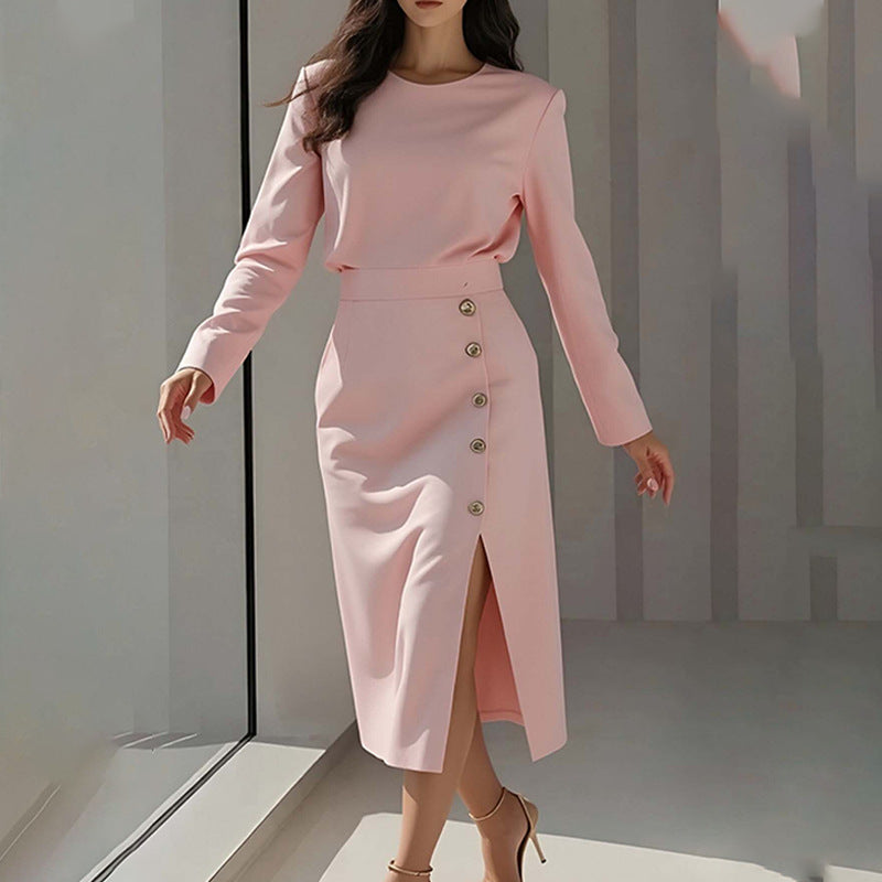 Robe Midi Élégante pour Femmes avec Détail de Bouton et Fente Latérale Chic & Stil