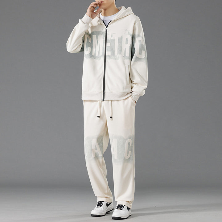 Men's sports suit with an innovative design and practical pockets Amarae