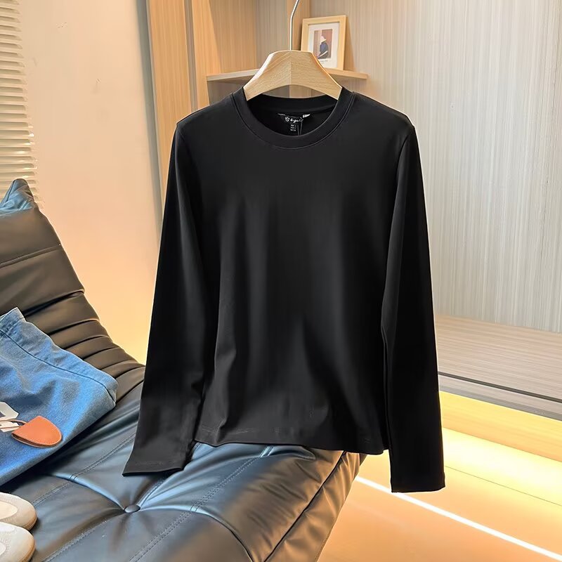 Long-sleeve T-shirt for women in breathable cotton blend with modern cut Lune London