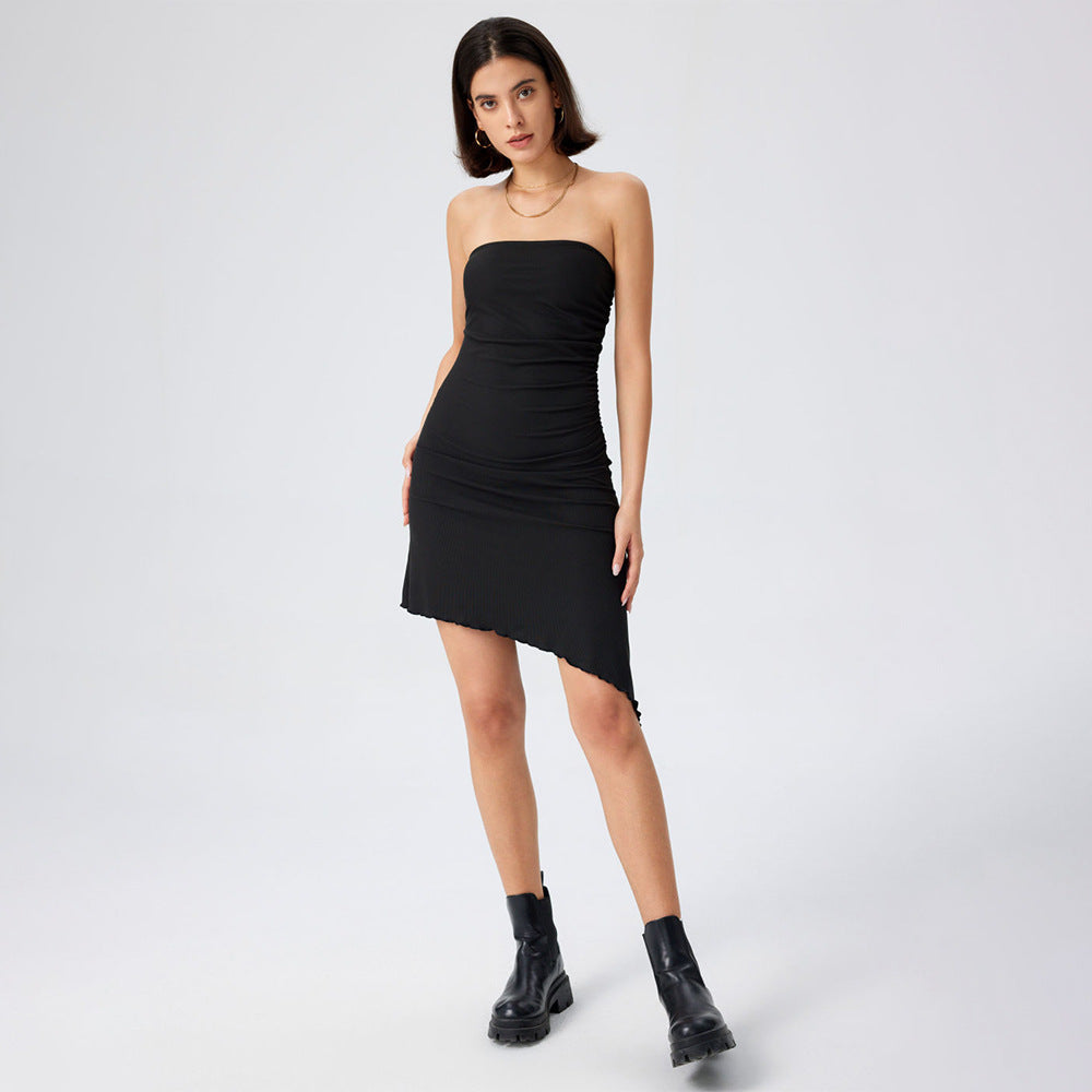 Robe bandeau ajustée pour femmes avec ourlet asymétrique et bordure en volants Chic & Stil