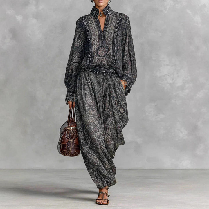 Women Flowing Boho Two-Piece Set with Loose Tunic and Harem Pants in Paisley Design Amarae