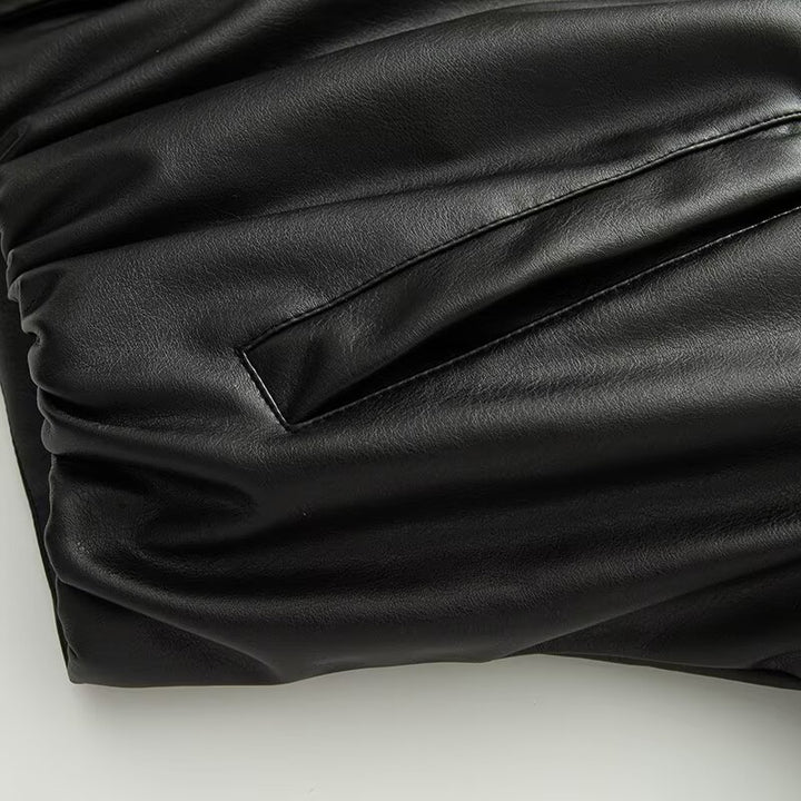 Fashion faux leather jacket for women with a practical zipper and an elastic waist Lune London