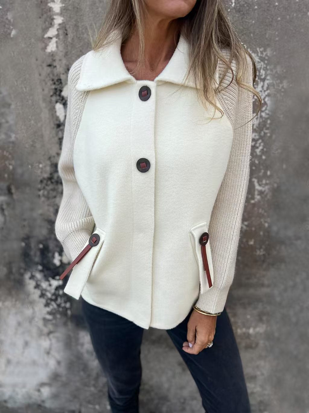 Women’s leisure jacket with structured design and practical pockets Lune London