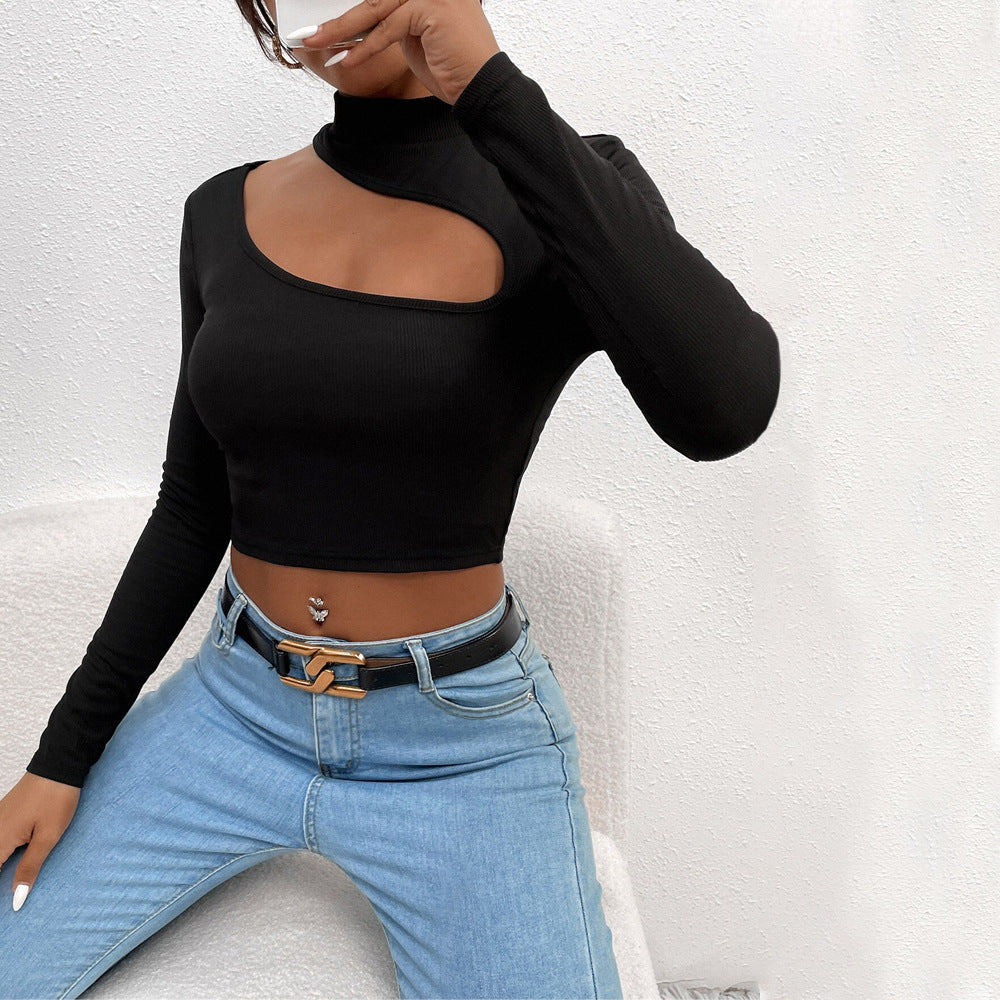 Haut court à manches longues pour femmes avec encolure asymétrique et col montant élégant Chic & Stil