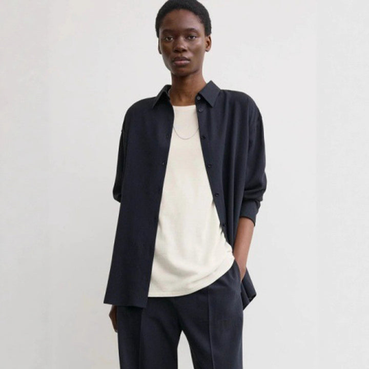 Chemise blouse femme oversize avec coupe moderne et détails décontractés Chic & Stil