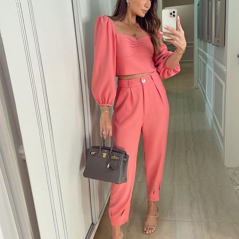 Lune London fashionable women's set with puff sleeves and high-waisted pants