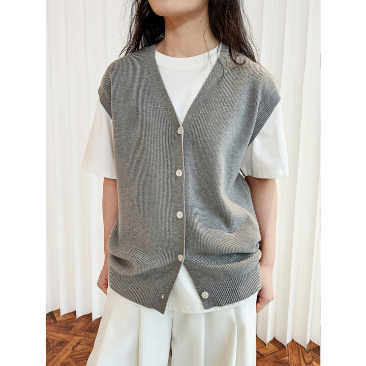Women's Sleeveless Fine Knit Vest with V-Neck and Button Placket Amarae