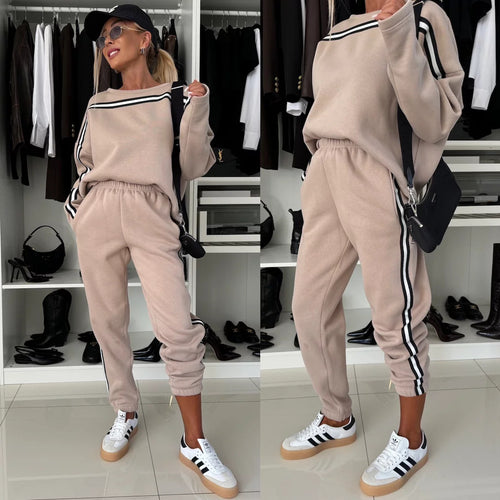Ladies modern sporty tracksuit with stripes Amarae