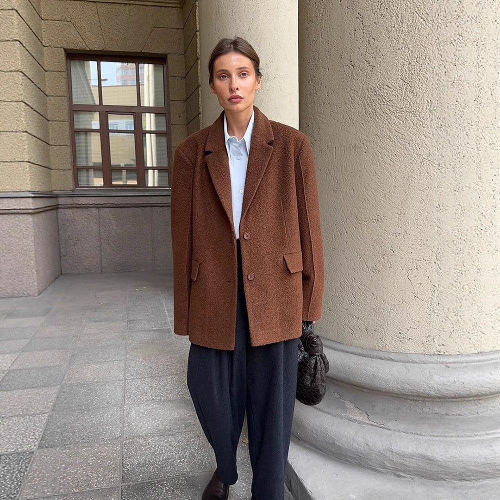 Women Boxy Wool Blend Short Coat with Textured Surface, Notched Collar & Flap Pockets Amarae