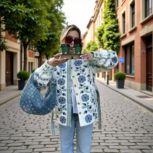 Veste blouson pour femmes avec design floral et ceinture réglable Chic & Stil