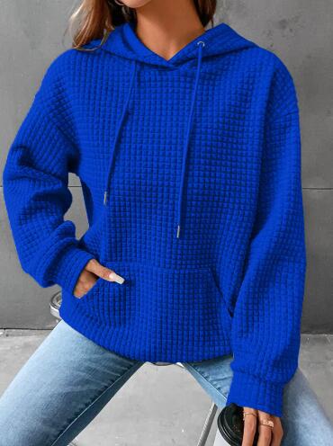Casual hoodie for women with textured surface and practical kangaroo pocket Lune London