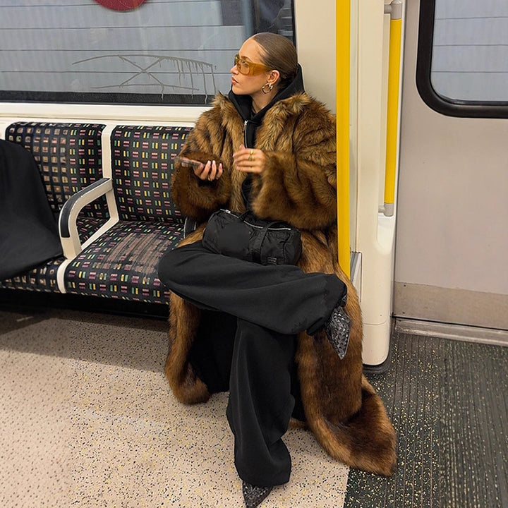 Women's Oversize Faux Fur Coat with Hood and Luxurious Fur Look Amarae