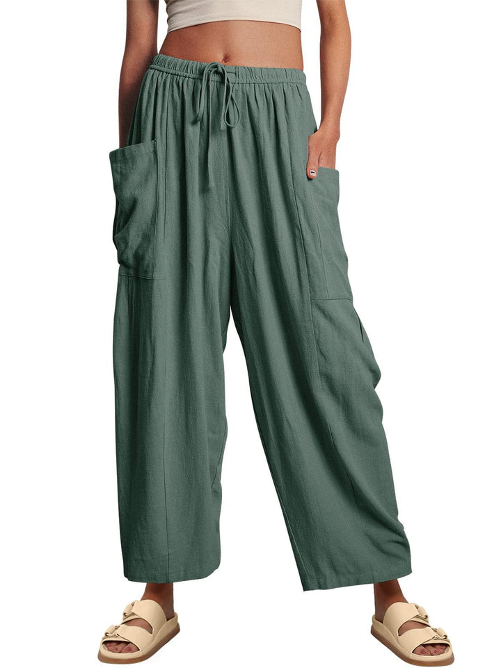 Comfortable linen pants for ladies with practical side pockets Lune London