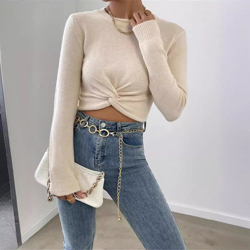 Women's cropped clothing with an elegant knot at the front Amarae
