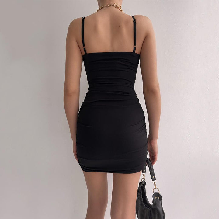 Fitted short dress for women with wrapped design and chic neckline