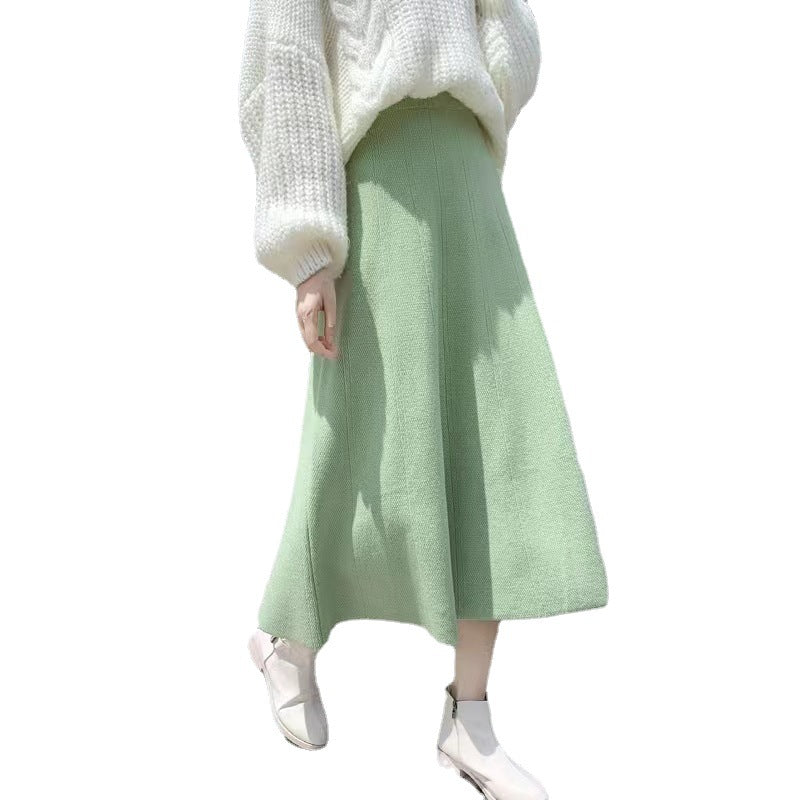 Elegant midi skirt for ladies with a relaxed fit and a decorative textured pattern Lune London