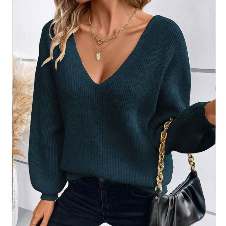 Casual knitted sweater for women with elegant tie at the back Lune London