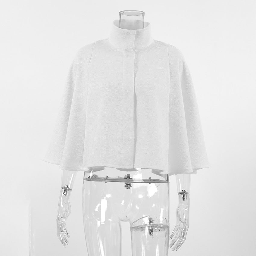 Elegant cape jacket for women in high-quality material Lune London