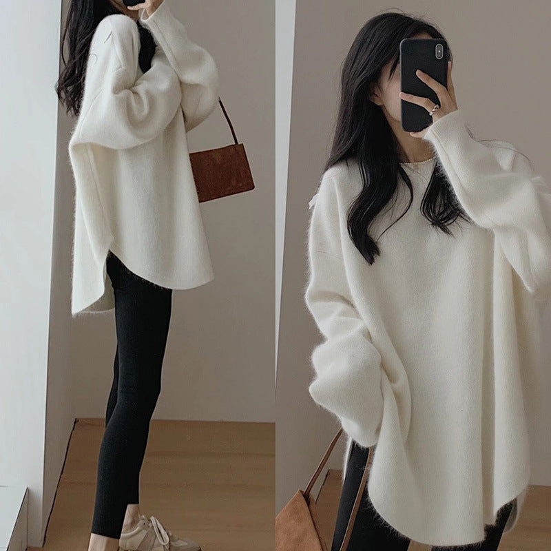 Oversized sweater for women with a casual style and a soft mohair feel Lune London