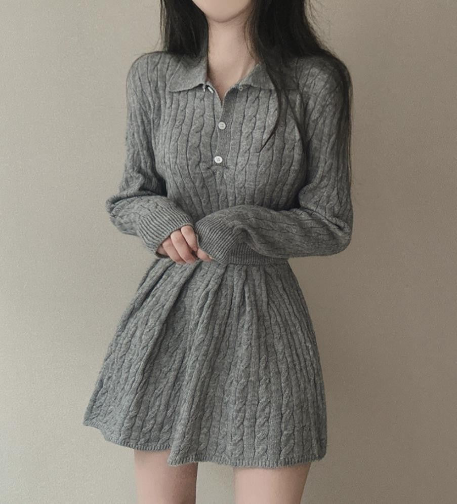 Robe en tricot pour femme avec col polo et motif en relief en câble Chic & Stil