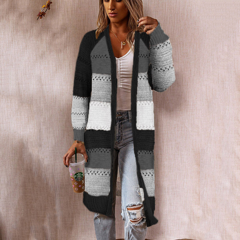 Knitted coat for women with a trendy striped pattern and a casual fit Lune London
