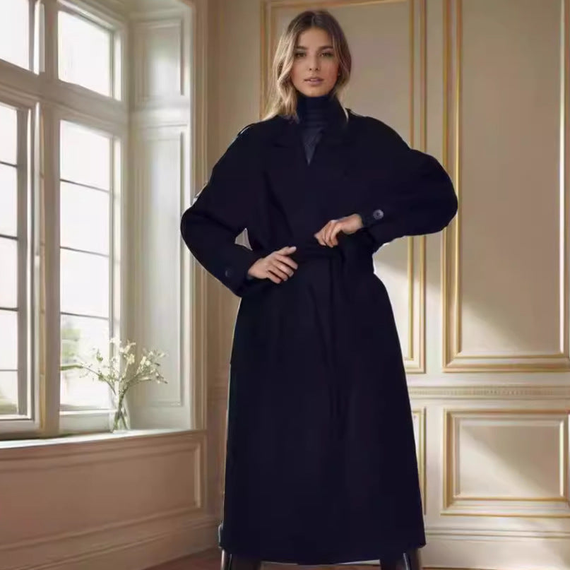 Ladies elegant duster coat with spacious pockets and modern cut Amarae