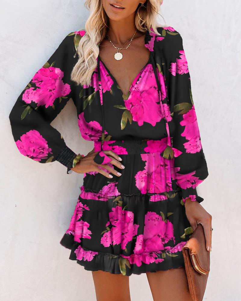 Short sleeve leisure dress for women with a playful design Lune London