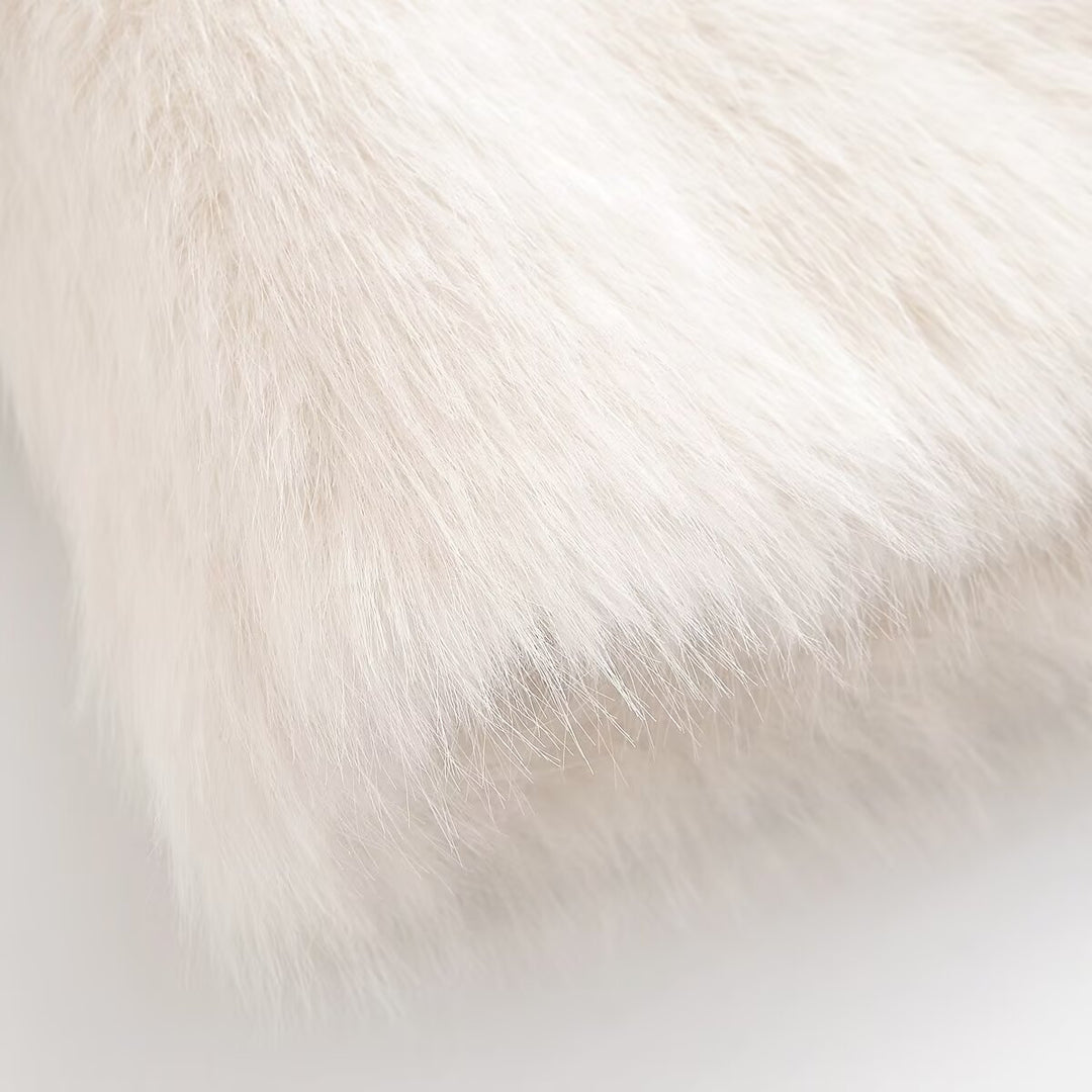 Faux fur jacket for women with modern design Lune London