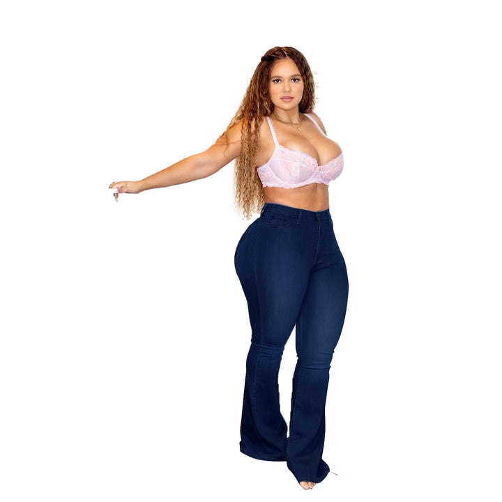 Ladies High-Waist Flared Jeans in figure-enhancing Curvy Cut Amarae