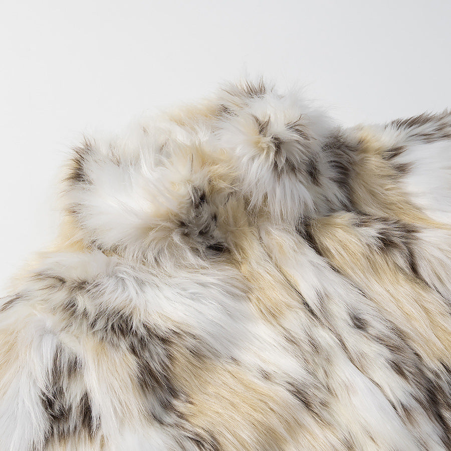 Women Short Faux Fur Jacket with Stand-Up Collar and Boxy, Cropped Cut Amarae