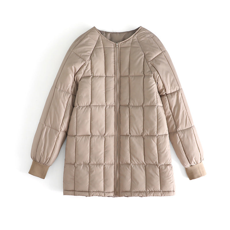 Lune London fashionable women's transition jacket with removable faux fur collar and drawstring waist