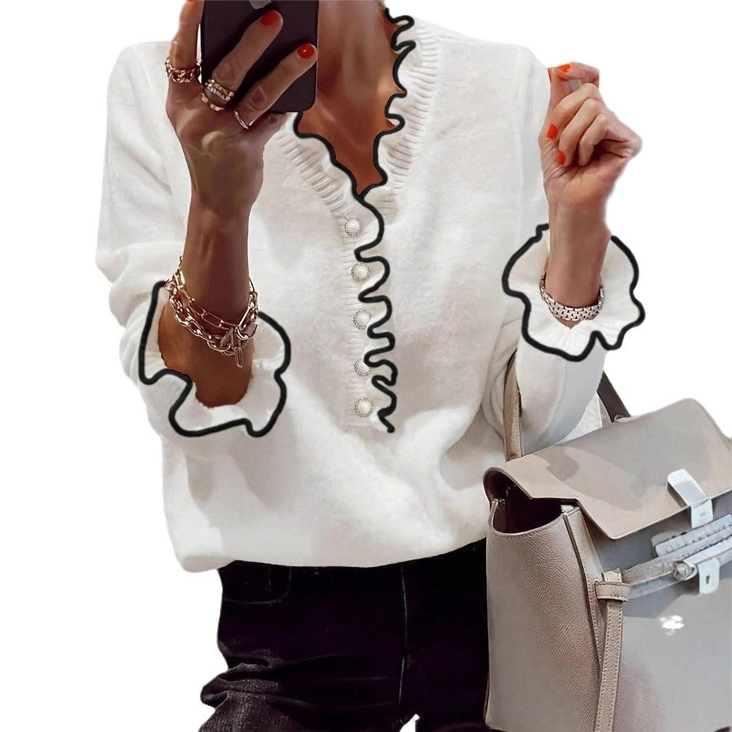 Ladies elegant sweatshirt with gathered details and pearl button Lune London