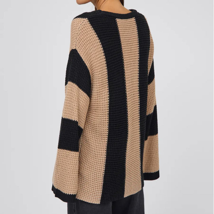 Casual knit sweater for women with wide stripes Lune London