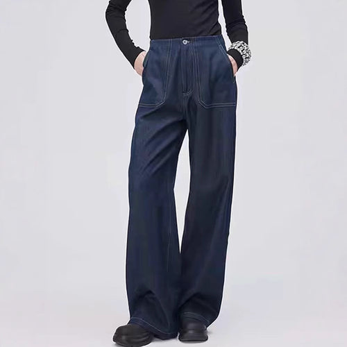 Jean féminin à la mode avec une coupe large et une taille haute Chic & Stil