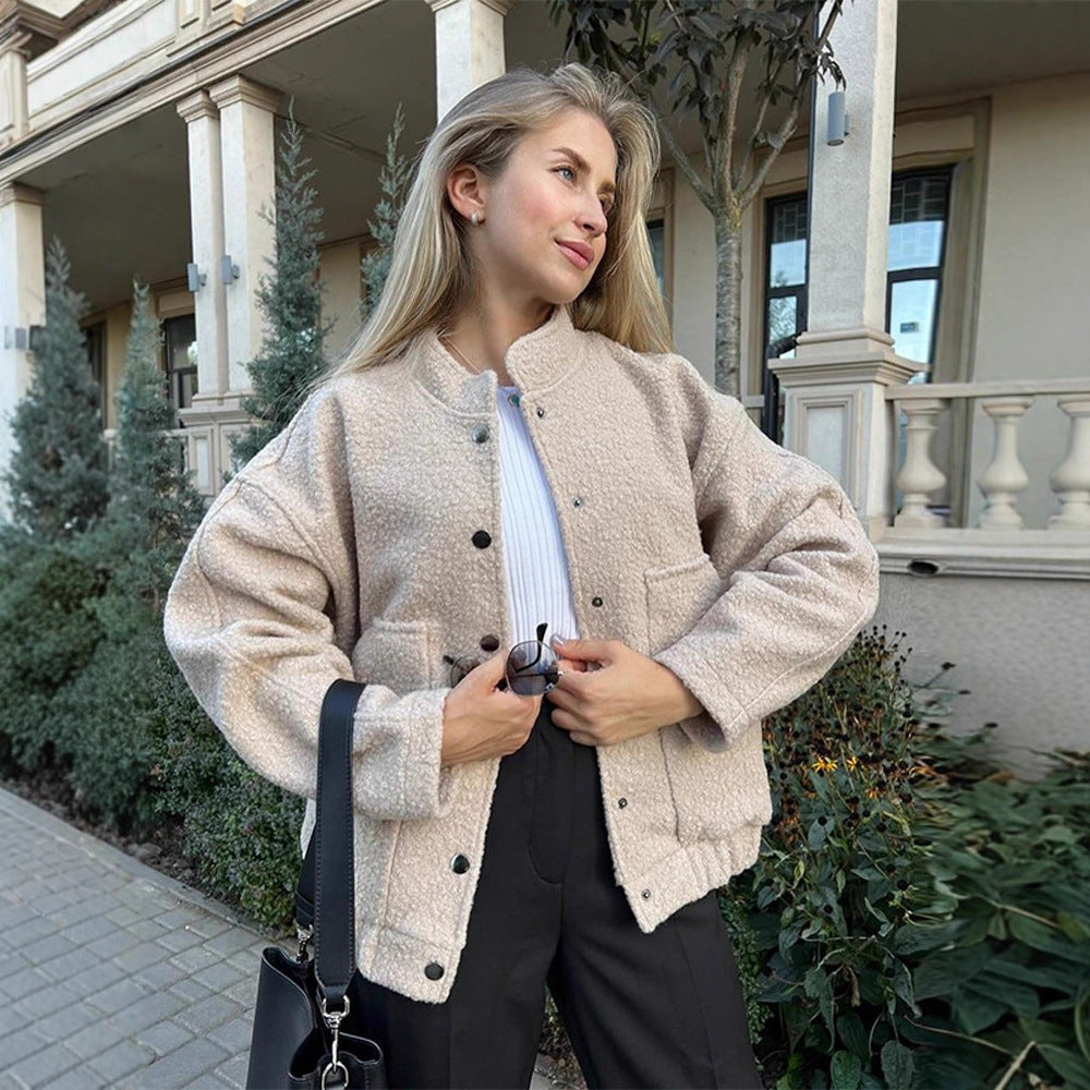 Women's teddy fleece bomber jacket in boxy cut with snap button closure and patch pockets Amarae