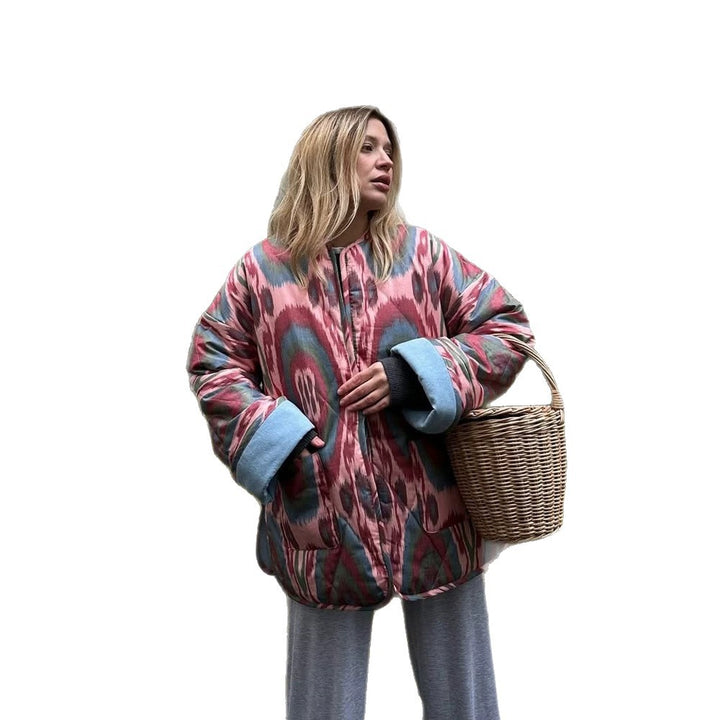Women's quilted kimono jacket with ikat print, oversized cut and contrasting cuffs Amarae